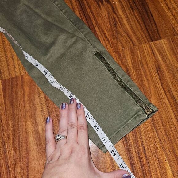 Old Navy The Rockstar Jean Green Skinny Jeans With Zipper Details Womans Size 6 - Picture 3 of 8